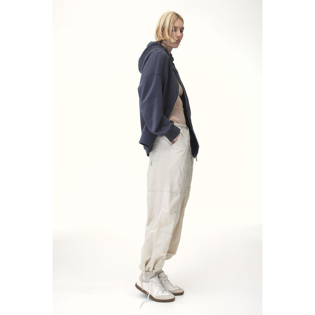 H&M Woman Nylon parachute trousers 1214167_2