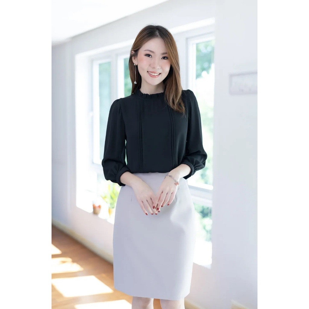 Narinari : MT0431 Ruff Collar Pintuck Chiffon Blouse เสื้อชีฟอง