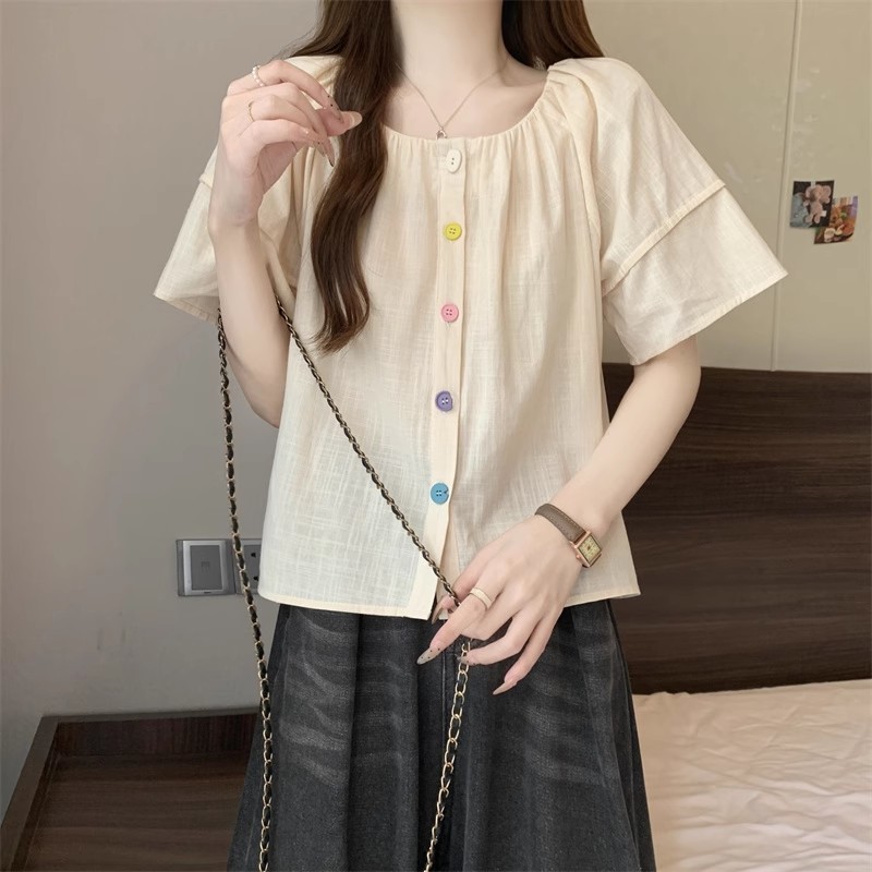 เสื้อหลวมกระดุมสีสันสดใส