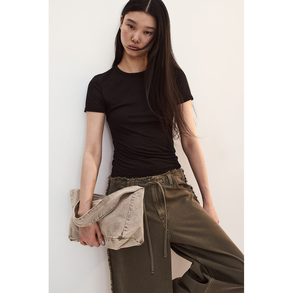 H&M Woman Fitted T-shirt 1228404_5