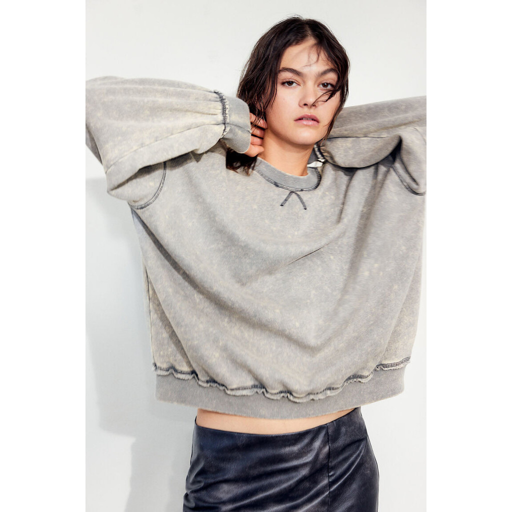 H&M Woman Oversized sweatshirt 1207462_1