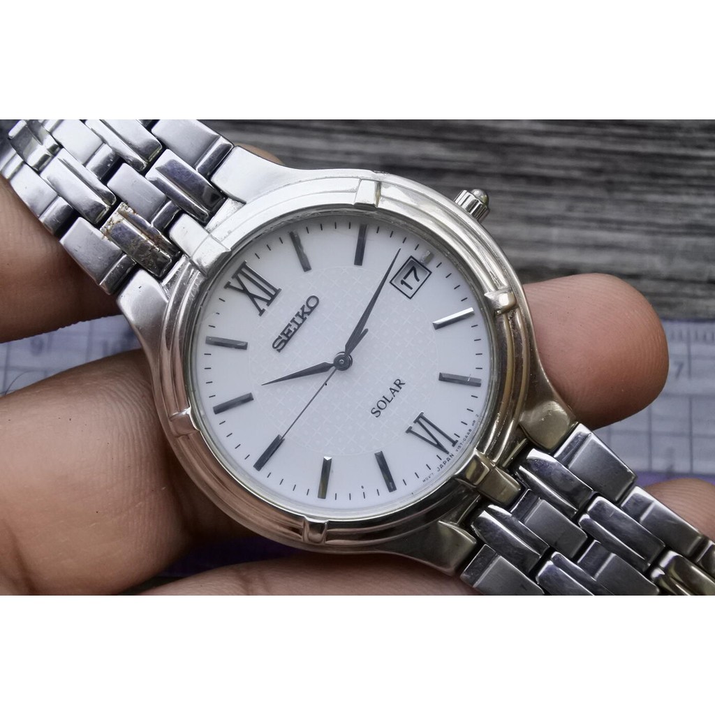 นาฬิกา Vintage มือสองญี่ปุ่น Seiko Solar V157 0AA0 Roman Numeral Dial ผู้ชาย ระบบ Quartz ทรงกลม 36mm