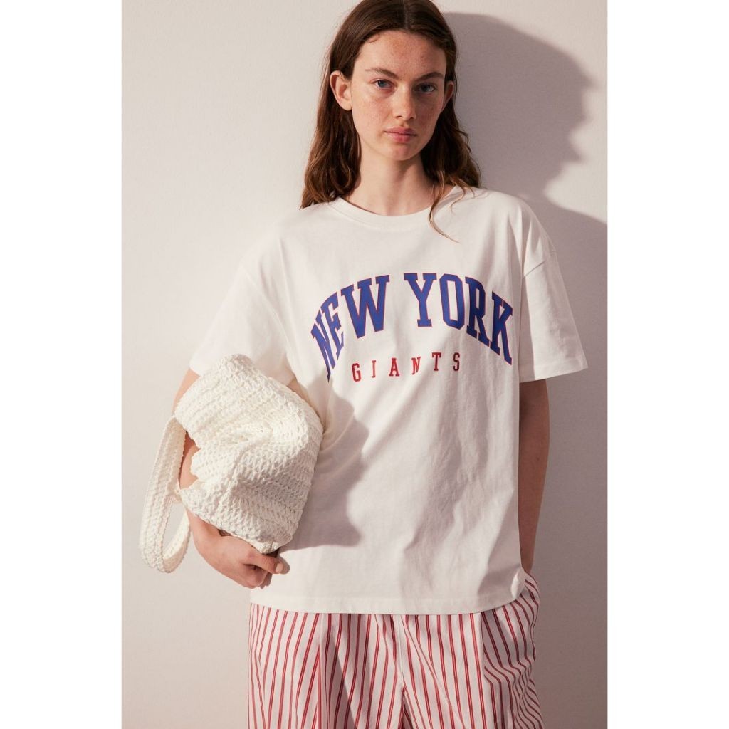H&M Woman Oversized printed T-shirt 0762558_5