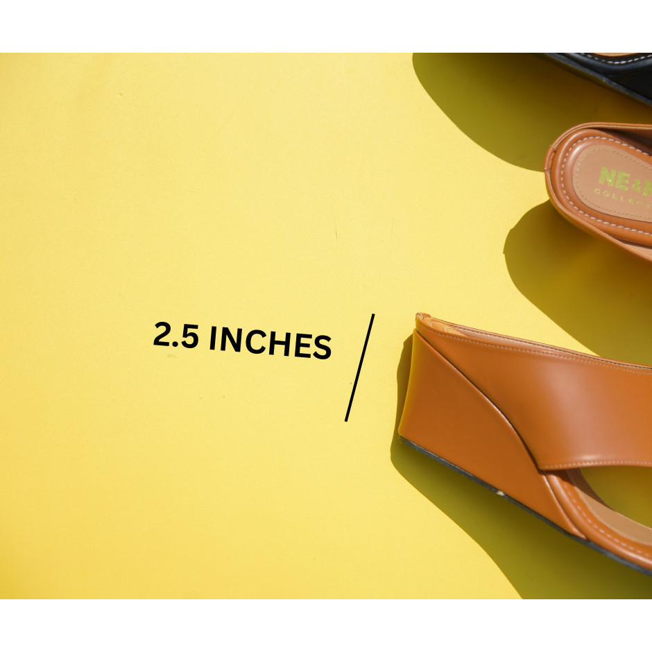 รองเท้าเเฟชั่นผู้หญิงเเบบเเตะหูหนีบส้นเตารีด No. 8248 NE&NA Collection Shoes