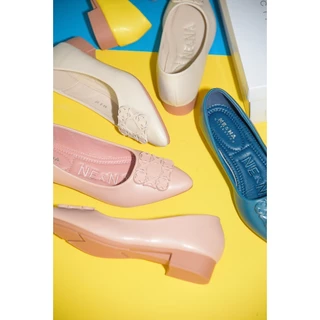รองเท้าเเฟชั่นผู้หญิงเเบบคัชชูส้นเตี้ย No. 44-8 NE&NA Collection Shoes