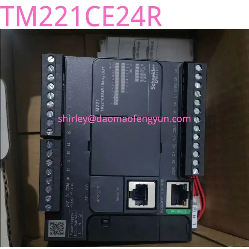 คอนโทรลเลอร์ PLC 24 จุด TM221CE24R ใหม่เอี่ยม