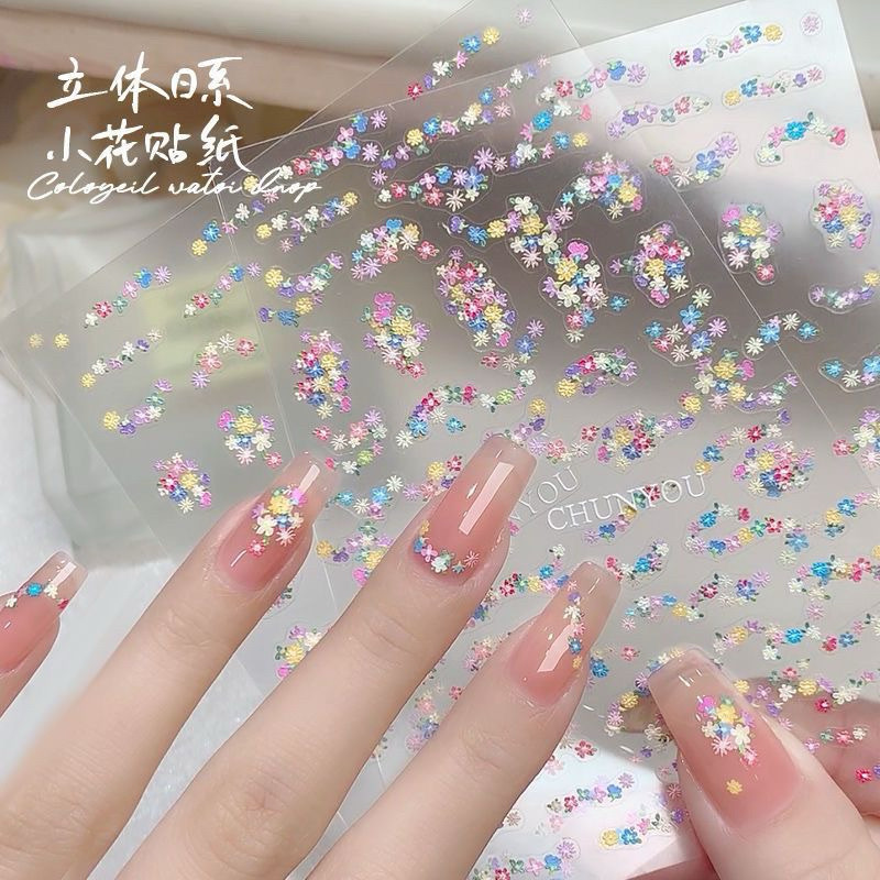 สติกเกอร์ติดเล็บ มงกุฎดอกไม้ สีพาทเทล แผ่นละ 9 บาท สินค้าพร้อมส่ง