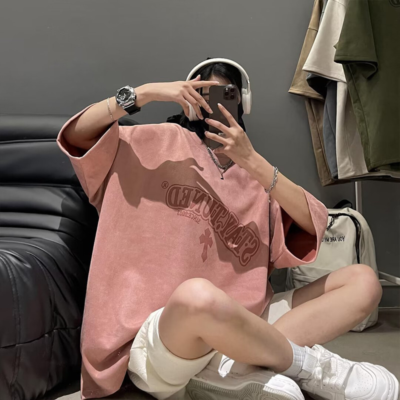 TLHGQ เสื้อยืดแขนสั้นลําลอง หนังกลับ ขนาดใหญ่ สีชมพู สไตล์อเมริกันเรโทร สําหรับผู้ชาย และผู้หญิง