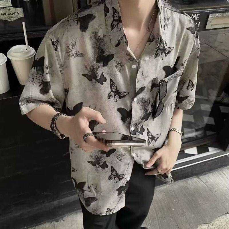 SEACHENIC เสื้อเชิ้ตพิมพ์ลายผีเสื้อทนต่อริ้วรอยอินเทรนด์สําหรับผู้ใหญ่วัยหนุ่มสาว-เหมาะสําหรับสวมใส่ในชีวิตประจําวัน — صورة 2