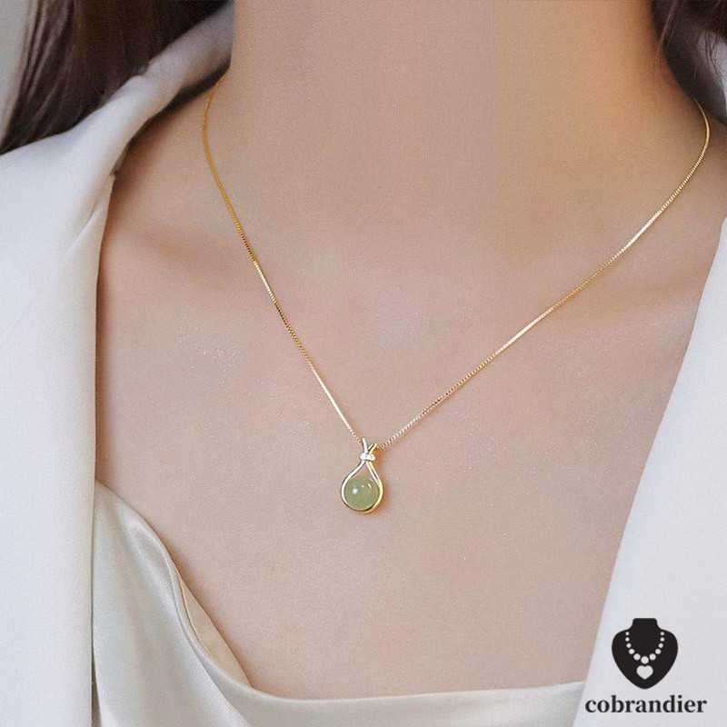 CODส่งเร็ว⚡สร้อยคอเหล็กไทเทเนียมจี้หยกธรรมชาติเสริมดวงเฮงสไตล์จีนวินเทจสําหรับผู้หญิงใส่อาบน้ำได้ไม่เป็นสนิมเครื่องประดั