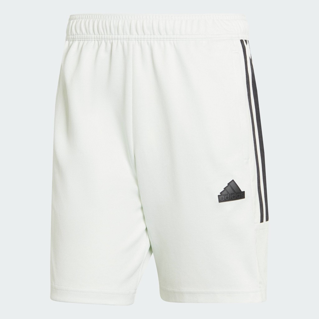 adidas ไลฟ์สไตล์ กางเกงขาสั้น Tiro ผู้ชาย สีเขียว IS1510