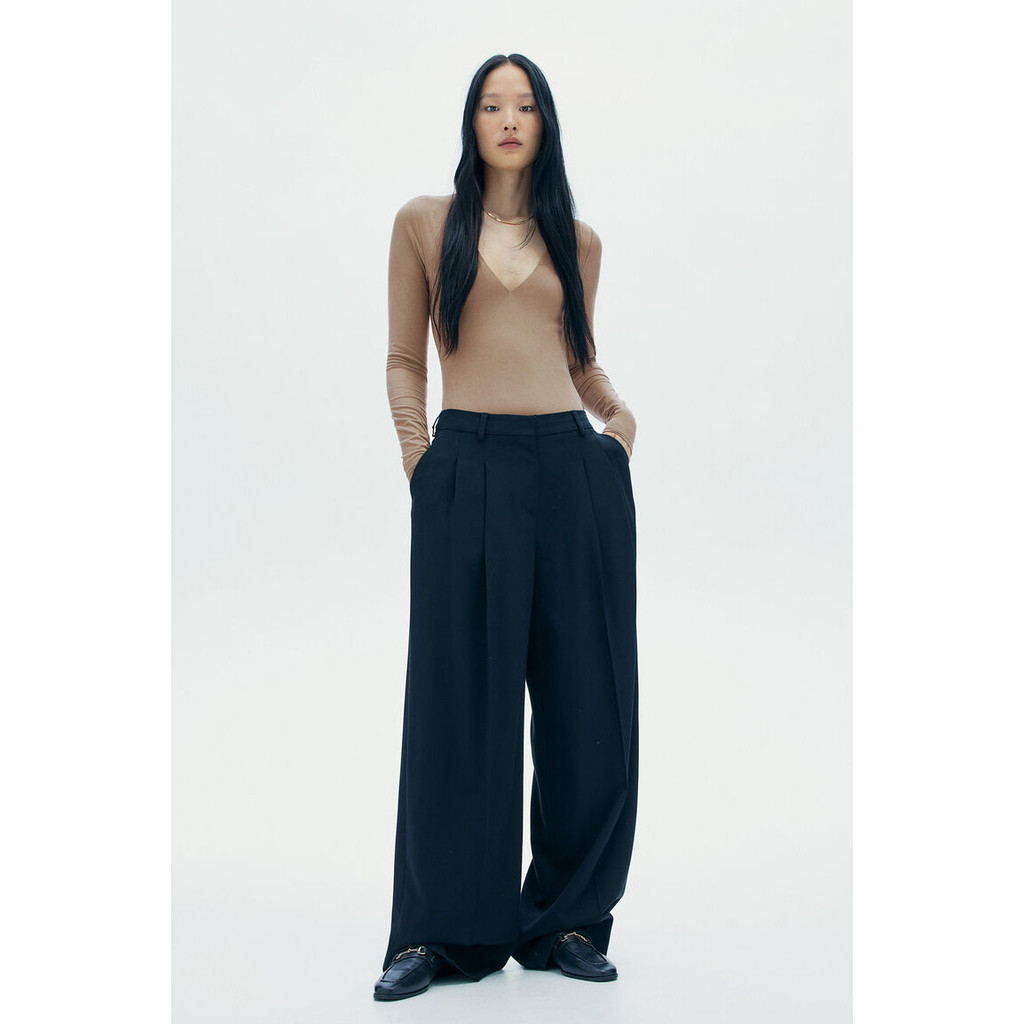 H&M Woman V-neck bodysuit 1089775_3