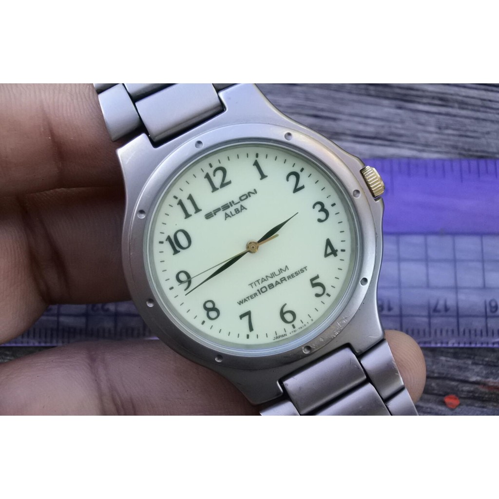 นาฬิกา Vintage มือสองญี่ปุ่น Alba Epsilon Titanium V721 7A00 IRIDESCENT DIAL ผู้ชาย ระบบ Quartz ทรงก
