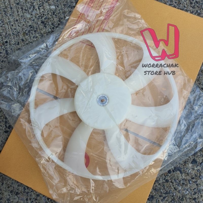 ใบพัดลมหม้อน้ำ Vios 2014-18 , Yaris 2013 - 18 , KAN-KCBZ , อะไหล่ตรงรุ่น ฟิตติดตำแหน่งเดิม เราขายสินค้าคุณภาพดีเท่านั้น
