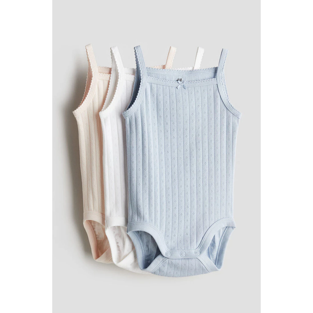 H&M(เอชแอนด์เอ็ม) บอดี้สูทแขนกุดแพ็ค 3 ชิ้น Infants 3-pack sleeveless bodysuits 1145130_6