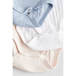 H&M(เอชแอนด์เอ็ม) บอดี้สูทแขนกุดแพ็ค 3 ชิ้น Infants 3-pack sleeveless bodysuits 1145130_6