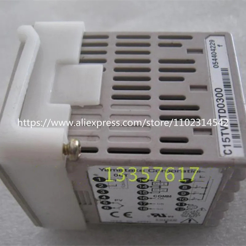 <0>1PC ตัวควบคุมอุณหภูมิ C15TV0TD0300 ใหม่ในกล่อง