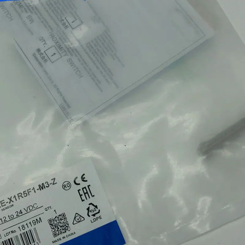 3 ชิ้น E2E-X1R5F2 E2E-X1R5E1 E2E-X1R5E2 E2E-X1R5F2-Z E2E-X1R5E2-Z E2E-X1R5E1-Z สวิตช์ใกล้เคียงใหม่