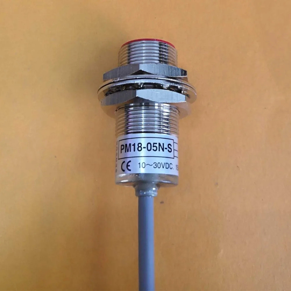 PM18-05P-S PM18-05N-S เซ็นเซอร์สวิตช์ความใกล้ชิด FOTEK ใหม่และต้นฉบับ 100%