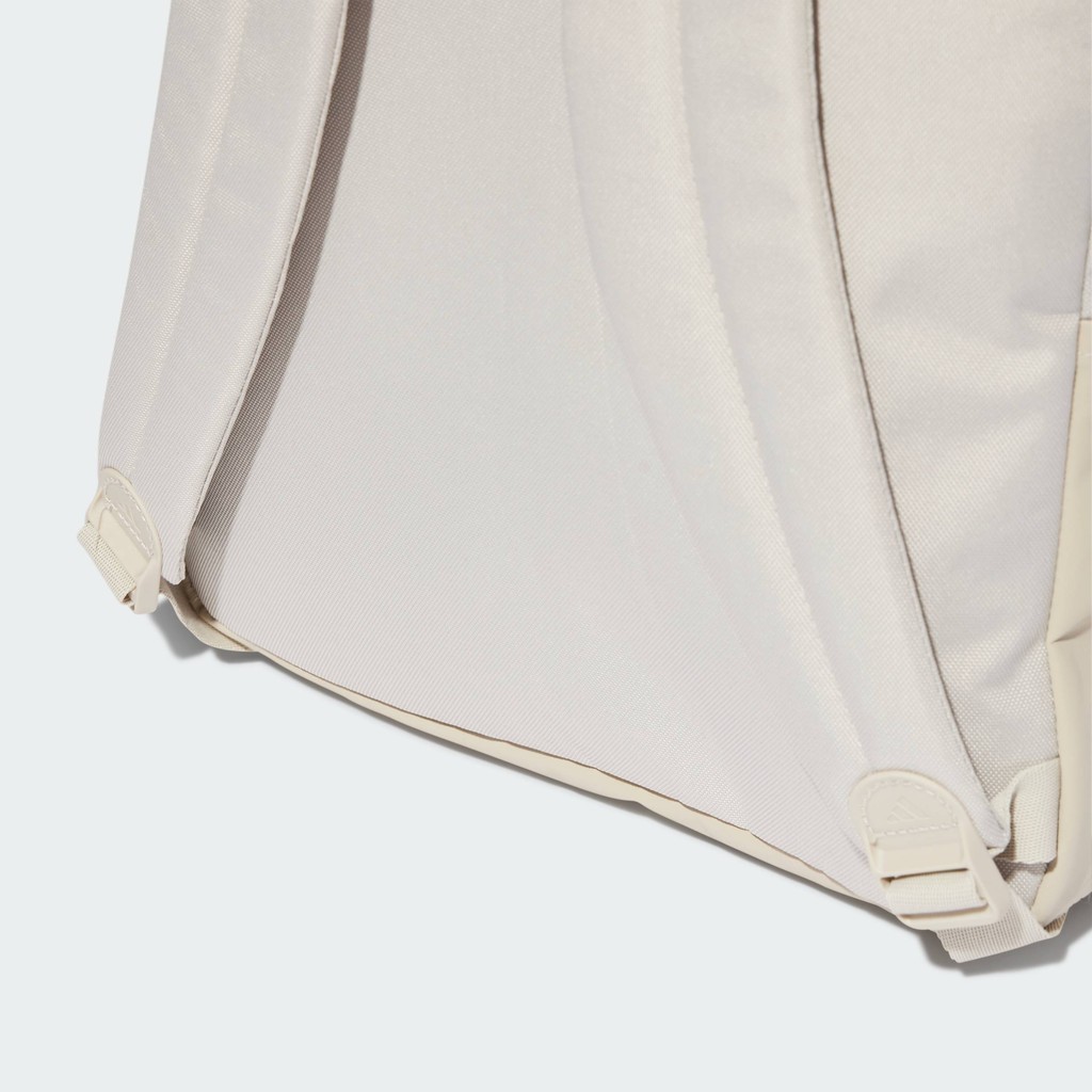 adidas ไลฟ์สไตล์ กระเป๋าเป้โลโก้ Classic 3 Bar Unisex สีเบจ IS7057