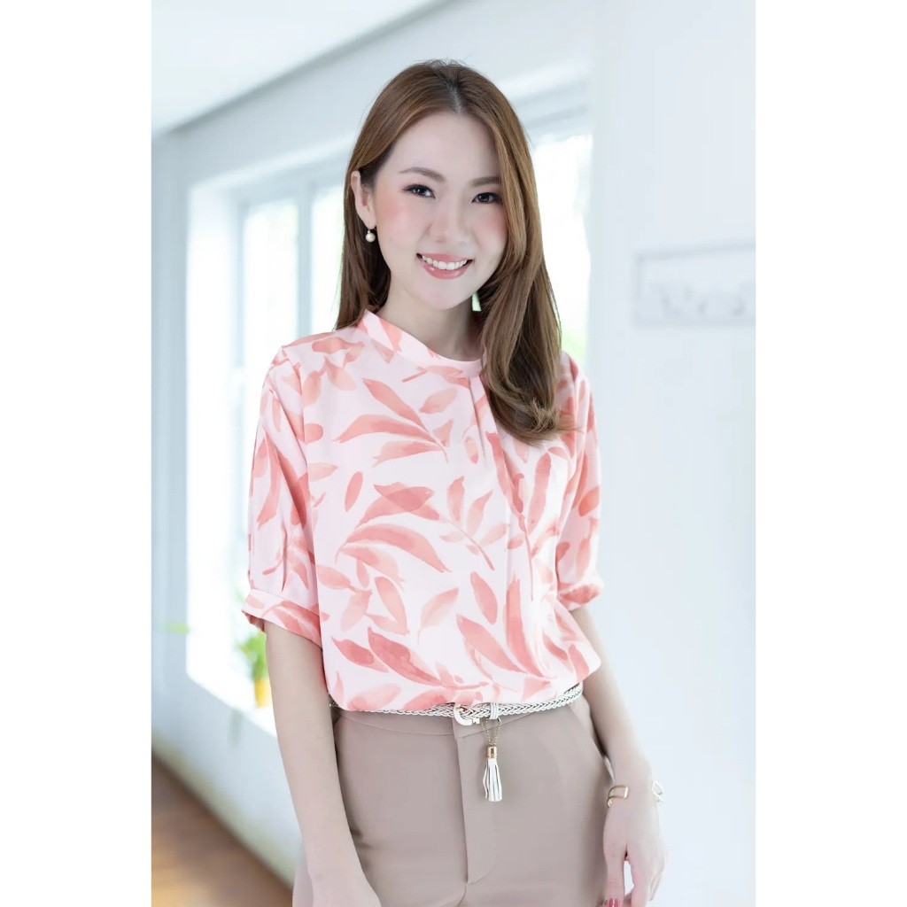 Narinari : MN0520 Side Pleat Blouse เสื้อทำงานแต่งจีบ ผ้าไหมอิตาลี