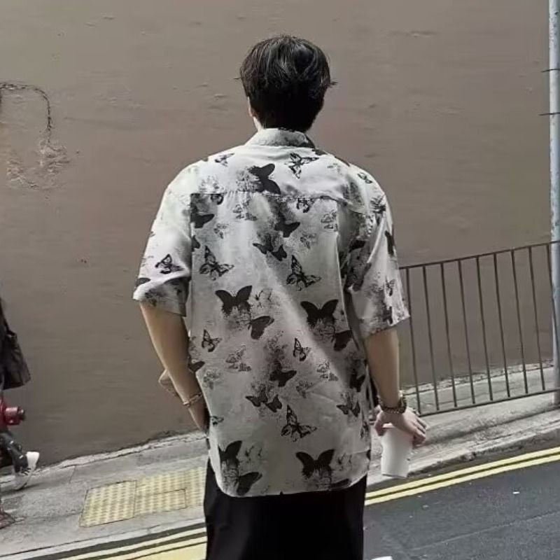 SEACHENIC เสื้อเชิ้ตพิมพ์ลายผีเสื้อทนต่อริ้วรอยอินเทรนด์สําหรับผู้ใหญ่วัยหนุ่มสาว-เหมาะสําหรับสวมใส่ในชีวิตประจําวัน — صورة 4