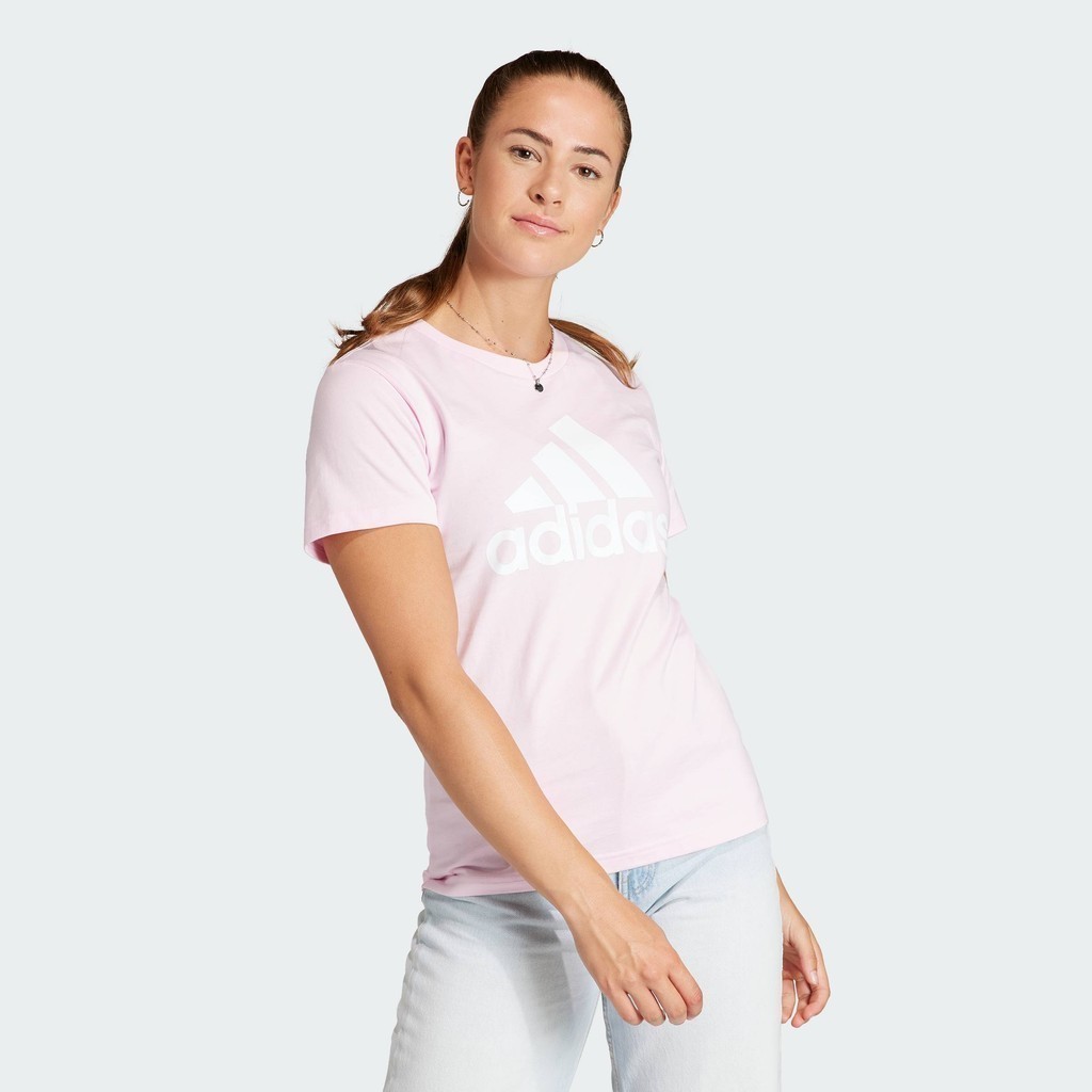 adidas ไลฟ์สไตล์ เสื้อยืดโลโก้ LOUNGEWEAR Essentials ผู้หญิง สีชมพู GL0726