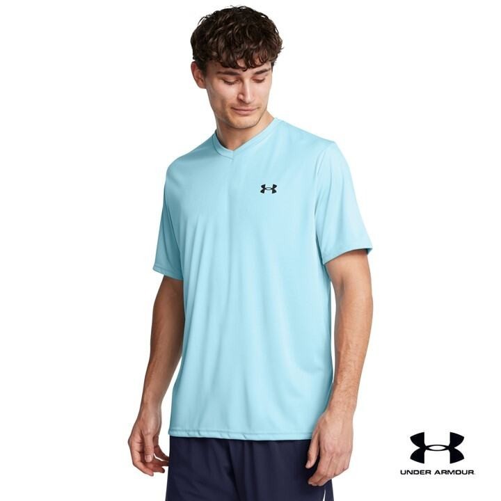 Under Armour เสื้อแขนสั้นคอวี UA Velocity สำหรับผู้ชาย