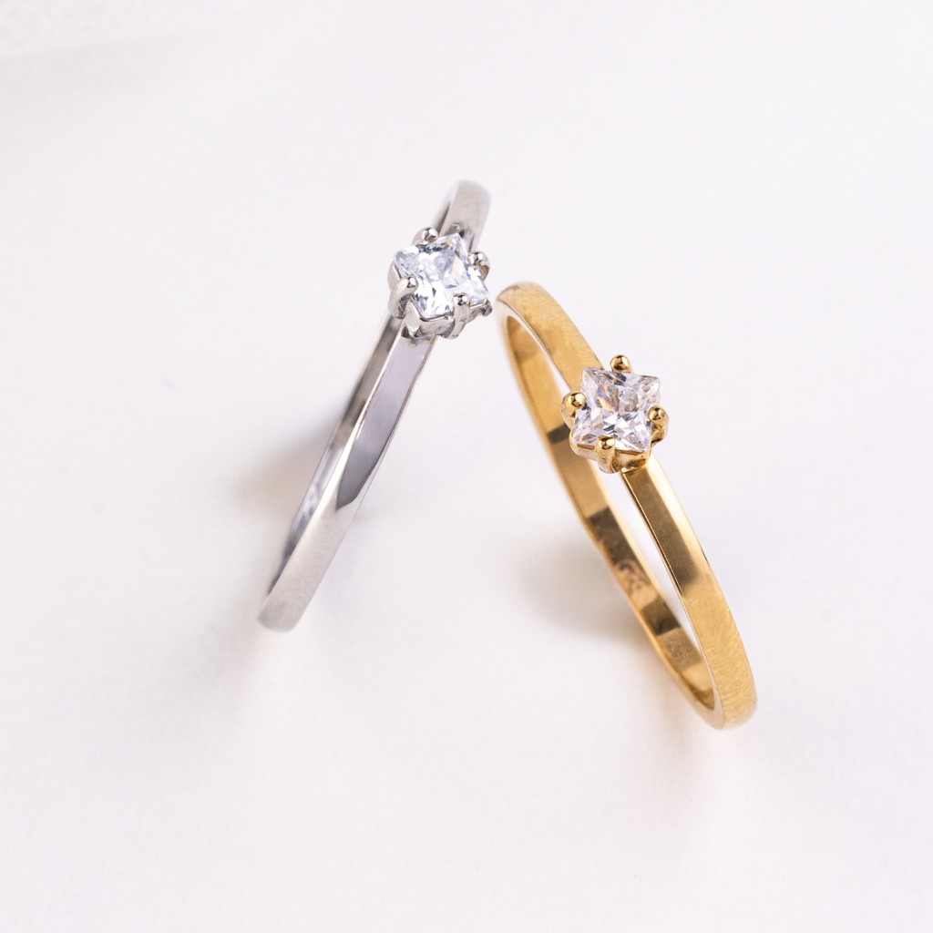 Valichain - Petite Gem Square Ring