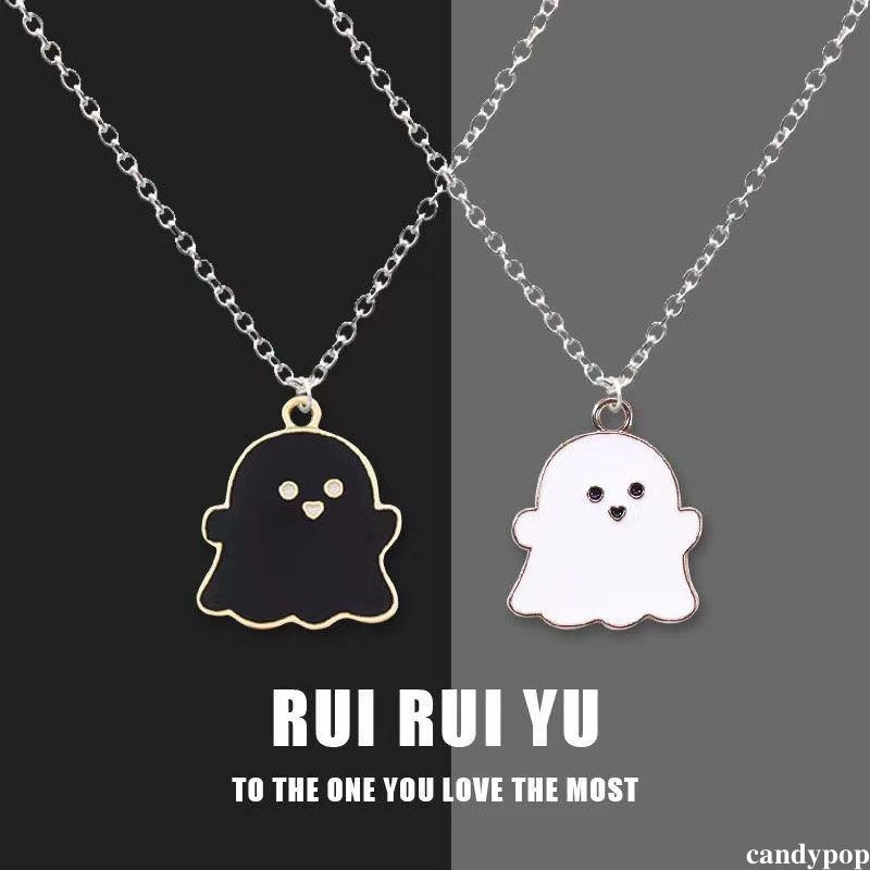 candypop การ์ตูนสีดําและสีขาว Ghost สร้อยคอจี้คู่อุปกรณ์เสริมเสื้อกันหนาวของขวัญฮาโลวีน
