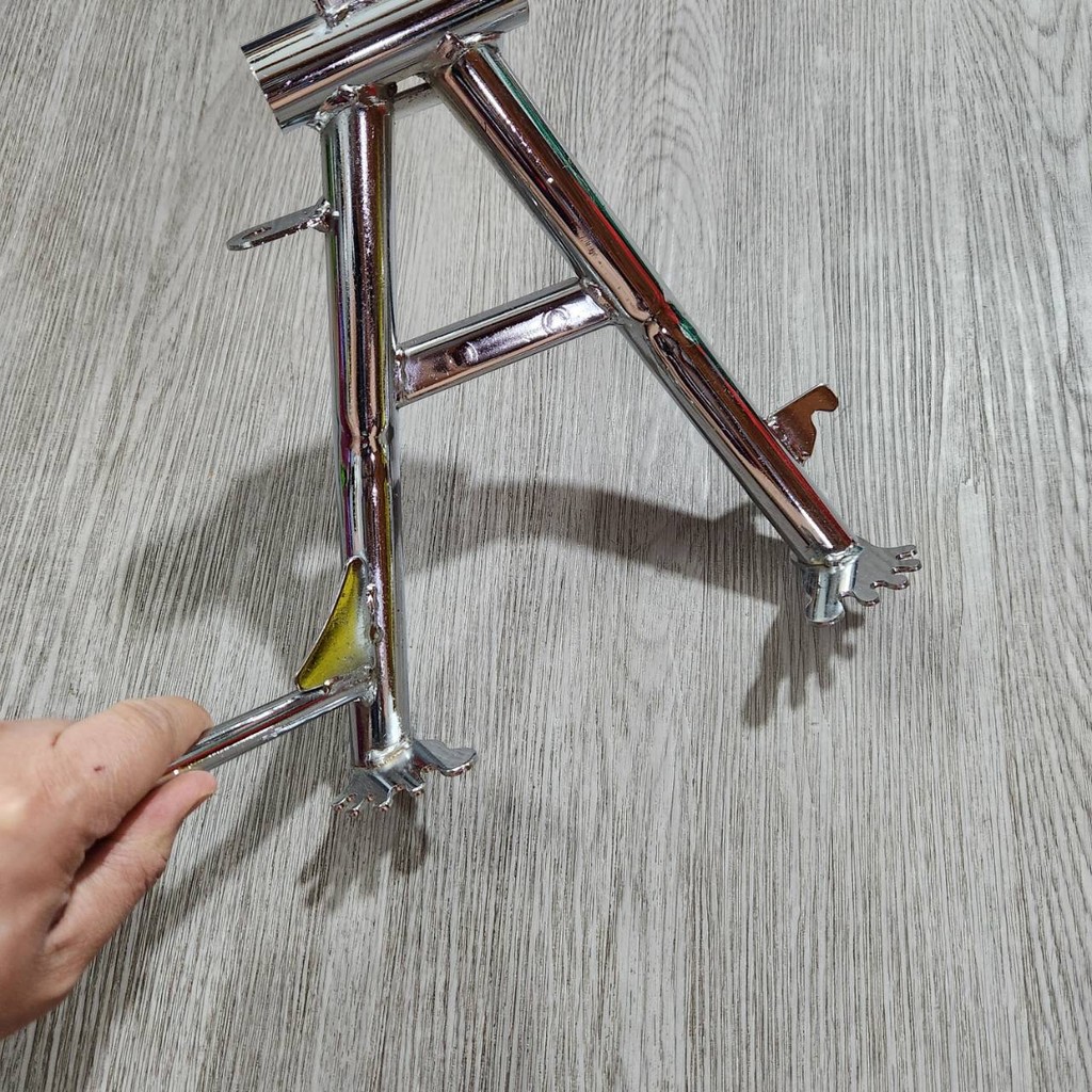 ขาตั้งคู่ รูปเท้า ชุบโครเมี่ยม เงาตาแตก WAVE110i 2014-2018