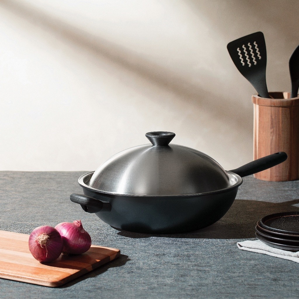 MEYER MIDNIGHT กระทะทรงจีน hard-anodize ขนาด 32 ซม. พร้อมฝา Wok/Stirfry (85083-TE12) ราคา ถูกที่สุด ดีลบีเคเค แกลเลอรีภาพที่ 5