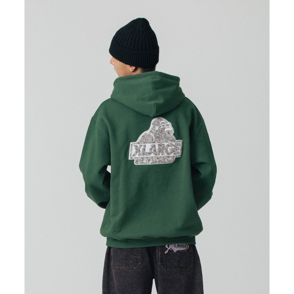 เสื้อฮู้ด XLARGE รุ่น Chenille Slanted OG Hooded Sweatshirt