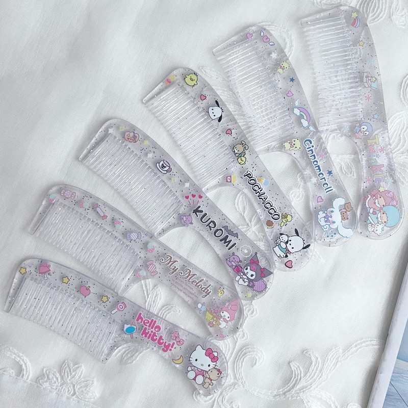 luxelink SANRIO น่ารัก ซานริโอ การ์ตูนโปร่งใสหวีฟันหนาแน่นหวีแบบพกพาแต่งหน้าหวีเรียบหวีเพื่อนนักเรียน