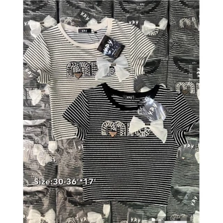 GN พร้อมส่ง เสื้อครอปลายริ้วสุดปังติดอะไหล่เพชรอลังการสวยมากใส่แมทช์ได้ทุกแนวงานสวยสุดๆผ้าเนื้อดีใส่สบายงานป้าย ypy