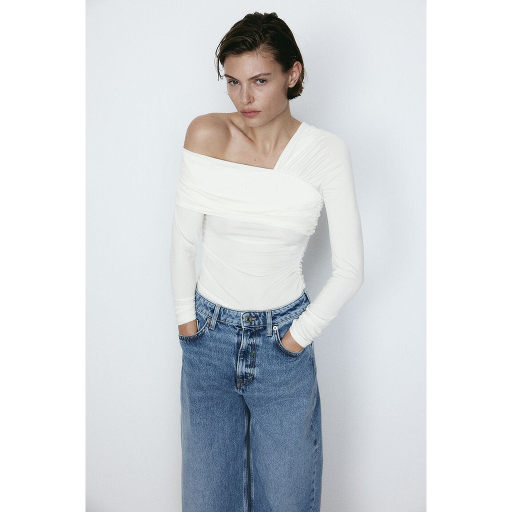 H&M Woman Asymmetric-neck top 1222421_1