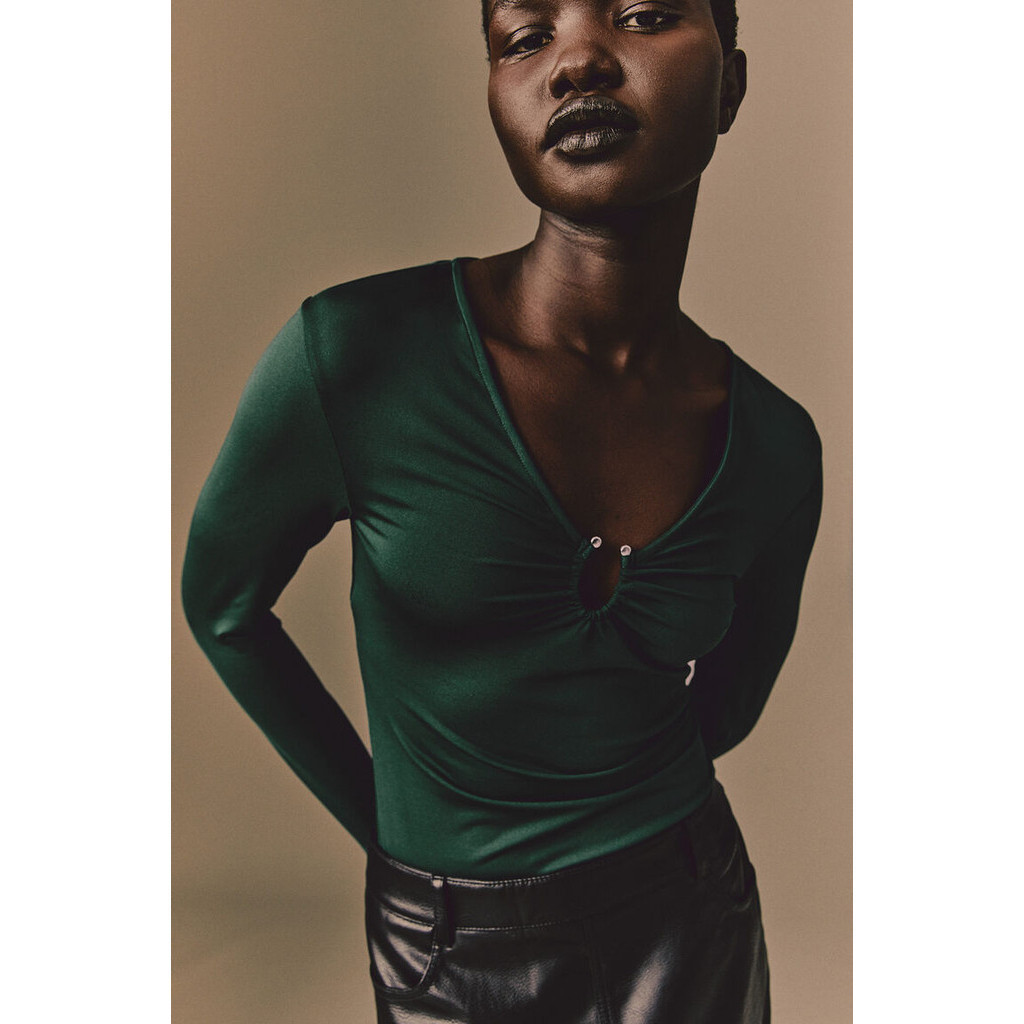 H&M Woman Buckle-detail top 1206303_1