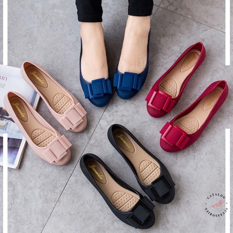 รองเท้าคัชชูหัวมน ส้นเตี้ย ยางนิ่ม 4 สี แต่งคาดเข็มขัด