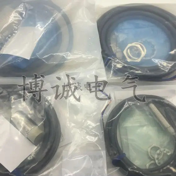 E2E-X18MY1-Z E2E-X18ME1-Z เซ็นเซอร์ความใกล้ชิดคุณภาพสูงใหม่