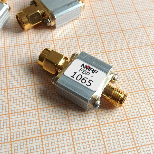 1065(1050-1090)MHz ตัวกรองแบนด์พาสองค์ประกอบ LTCC,ปริมาณน้อย,อินเทอร์เฟซ SMA