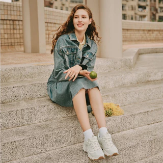 Skechers สเก็ตเชอร์ส รองเท้าผู้หญิง Women D'lites Shoes - 149807-OFWT - Air-Cooled Memory Foam (latest)