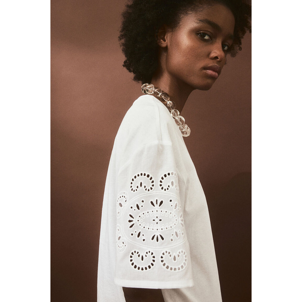 H&M Woman Broderie anglaise-sleeve T-shirt 1221691_1