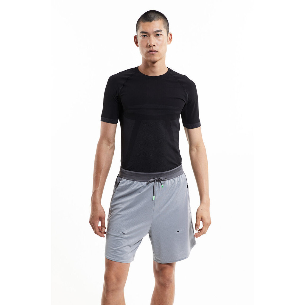 H&M Man DryMove™ Seamless Sports top 1133024_1