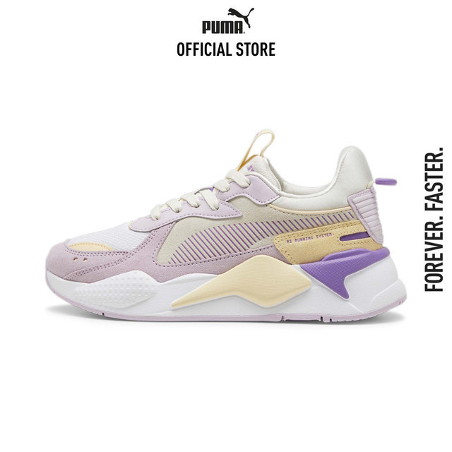 PUMA SPORT CLASSICS - รองเท้าผ้าใบผู้หญิง RS-X Reinvent สีม่วง 37100828