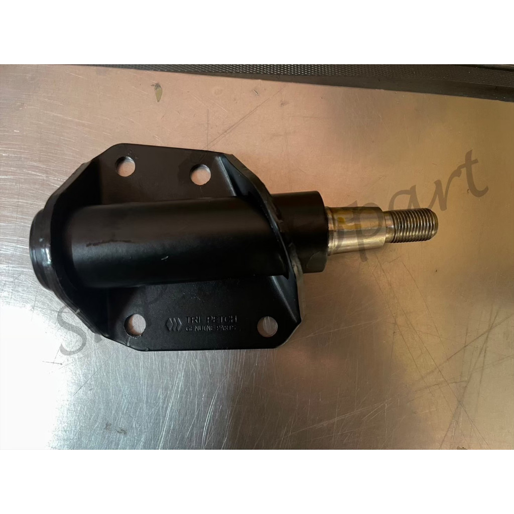 แท้ศูนย์! (ตรีเพชร) เสื้อแกนเลี้ยว (ลูกหมากกล้องยา) ISUZU TFR ปี 1990-1997 (ตรีเพชร) (8-97039 325-T)