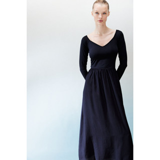 H&M(เอชแอนด์เอ็ม) ชุดเดรสเปิดไหล่ ผู้หญิง 1239793_3