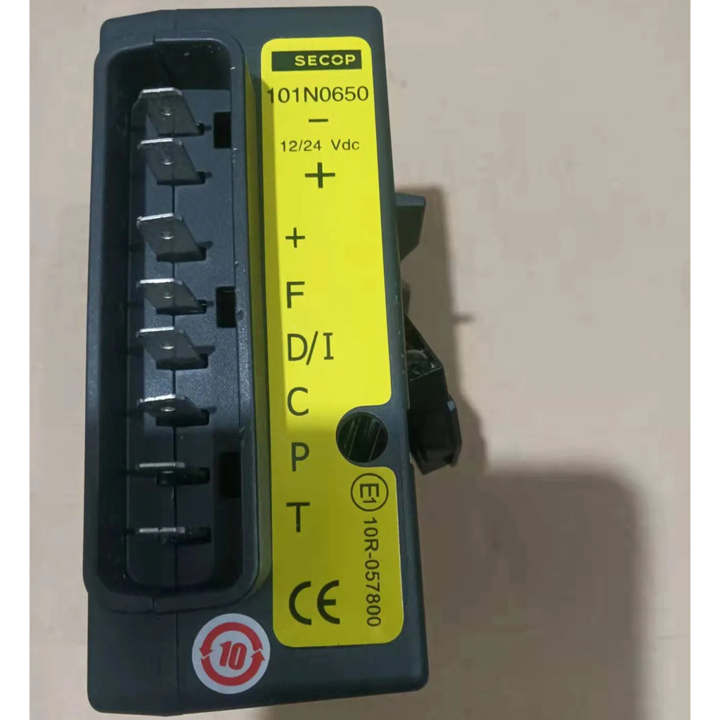 <0>ไดรเวอร์แรงดัน 101N0650 DC 12/24V