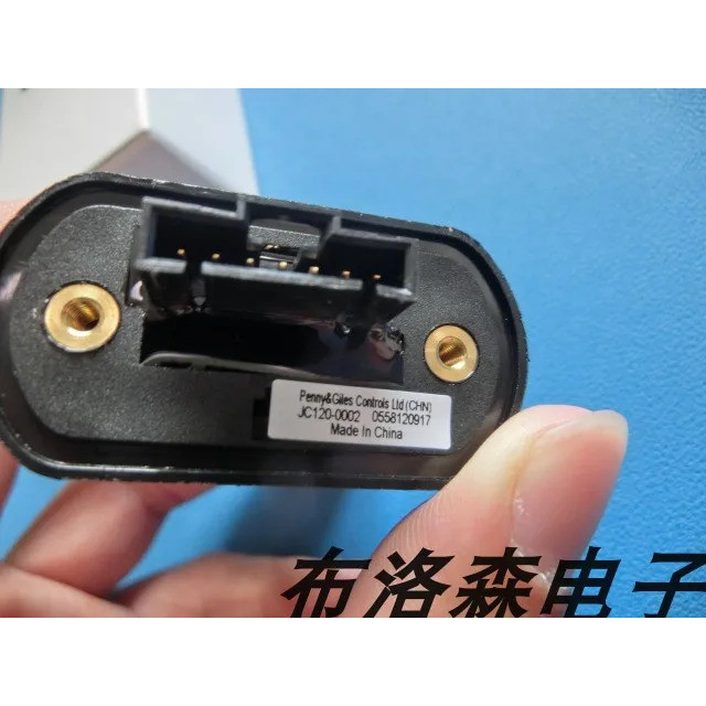 PENNY GILES JC120-0002จอยสติ๊กริฟท์วิศวกรรมรถบรรทุกควบคุมสวิทช์พวงมาลัย