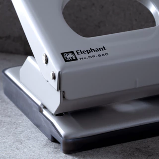 Elephant ตราช้าง เครื่องเจาะกระดาษ เบอร์ DP-540 จำนวน 1 เครื่อง