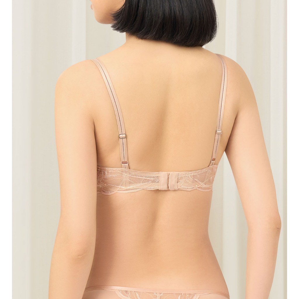 Triumph เสื้อชั้นในไม่มีโครง รุ่น Premium Shimmer Lace MHP-R รหัส 10221688 สีเนื้อ 7747 — صورة 4